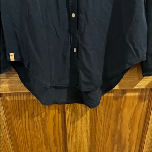 Tentree Fernie 100% Lyocell Button-up Blouse - Picture 6 of 8